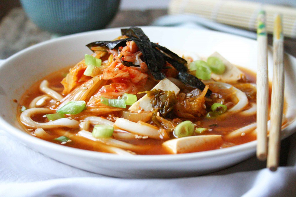 Kimchi en udon noedelsoep